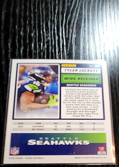 2025 Panini Score #16 Tyler Lockett — back