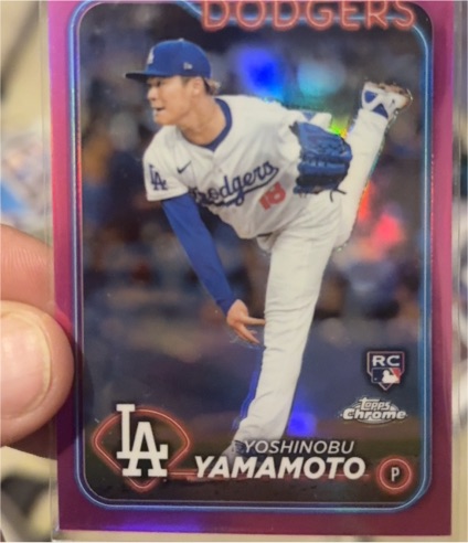 2024 Topps Chrome #18 Yoshinobu Yamamoto — front