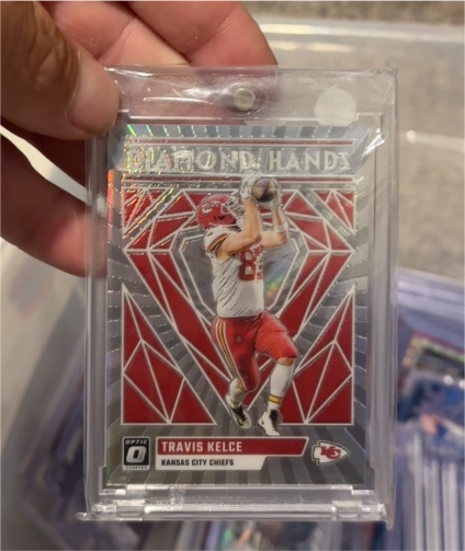 2023 Panini Donruss Optic #DH-TK Travis Kelce Diamond Hands — front