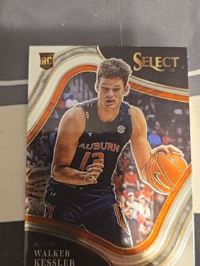 2022 Panini Chronicles Draft Picks Select #16 Walker Kessler — front