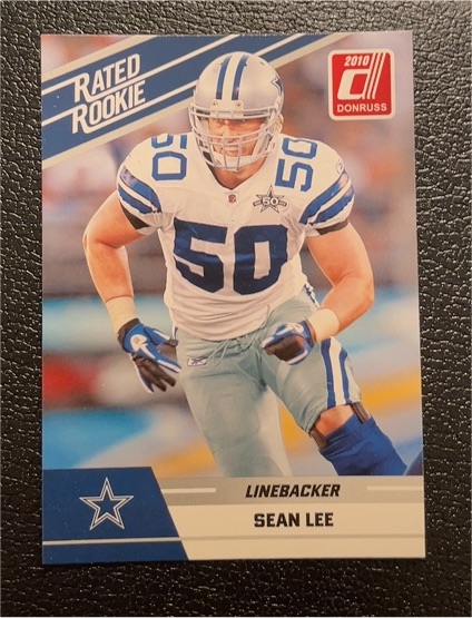 2010 Donruss #90 Sean Lee — front