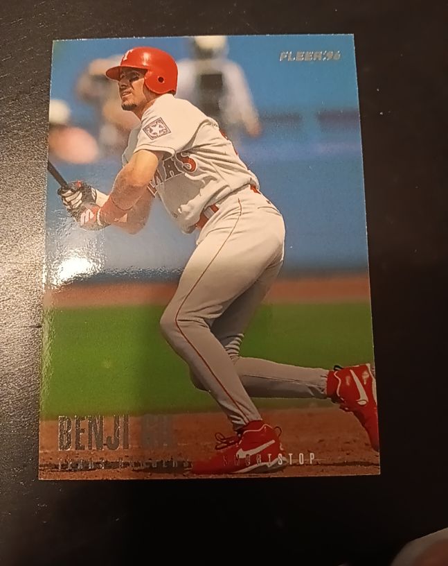 1996 Fleer #296 Benji Gil — front