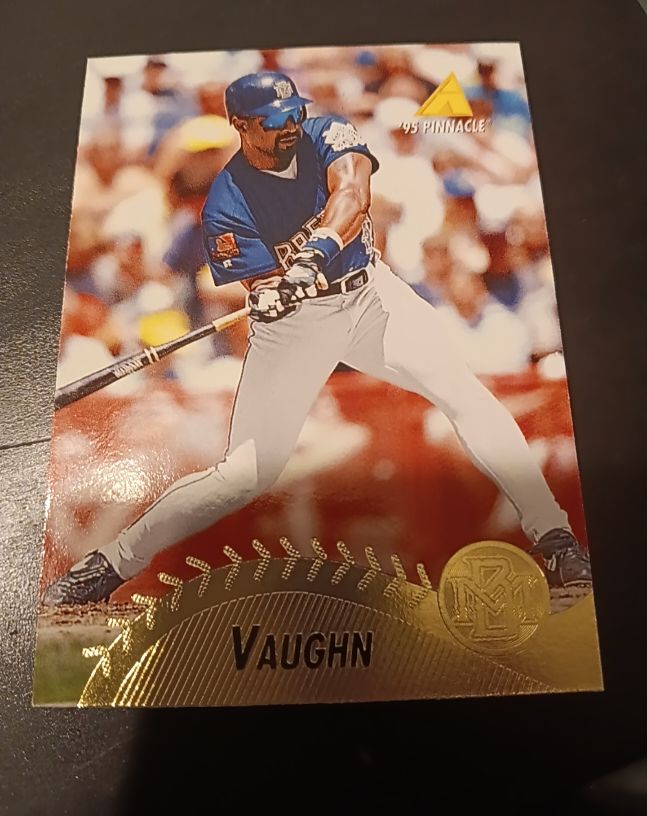 1995 Pinnacle #Vaughn Milwaukee Brewers — front