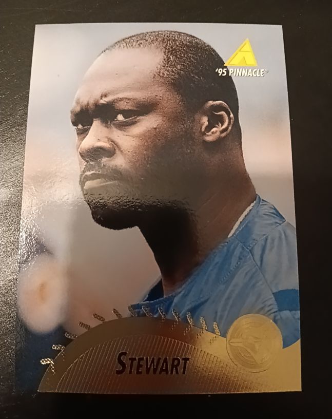 1995 Pinnacle #387 Dave Stewart — front