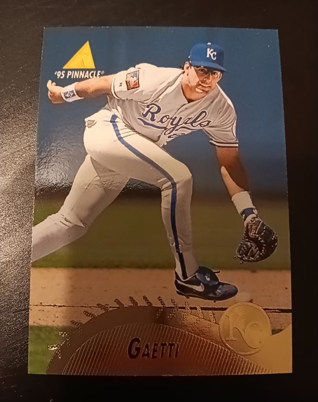1995 Pinnacle #380 Gary Gaetti — front
