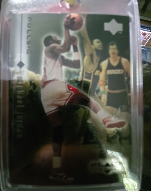 1998-99 Upper Deck Black Diamond #1 Michael Jordan — front