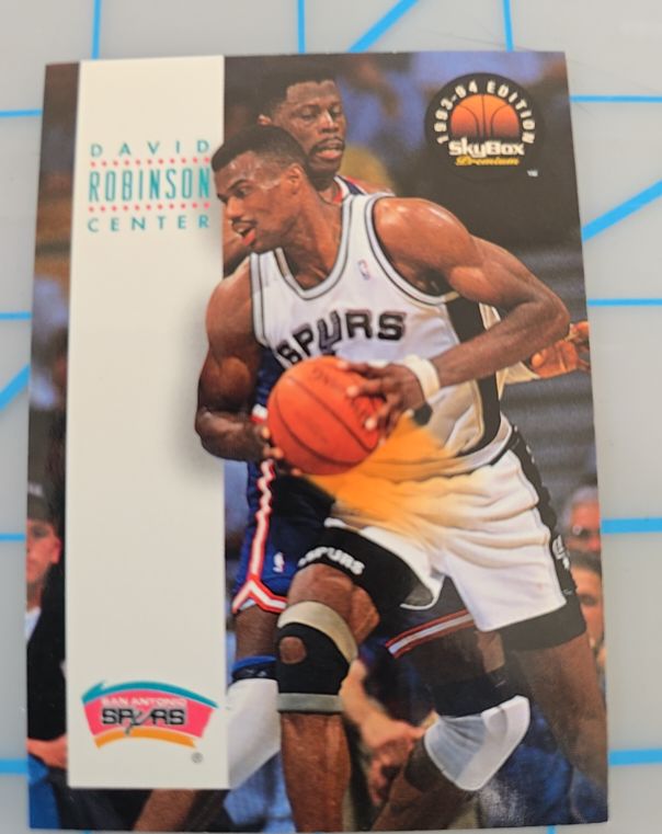 1993-94 SkyBox Premium #168 David Robinson — front
