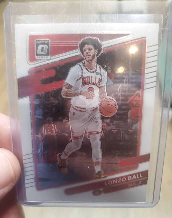 2021-22 Panini Donruss Optic #114 Lonzo Ball — front
