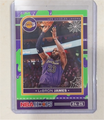 2024-25 Panini NBA Hoops Haunted Hoops Slime Parallel #24-25 LeBron James — front