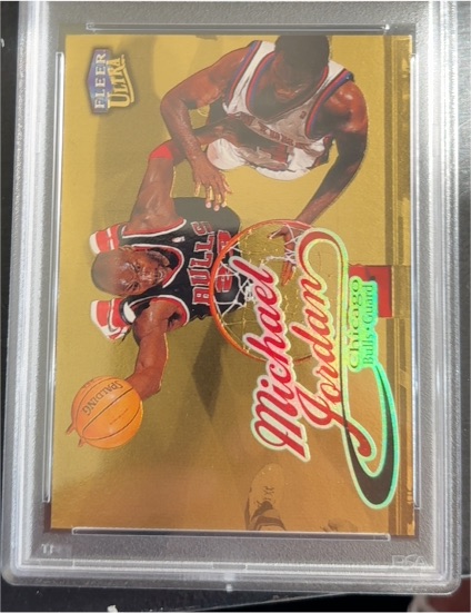 1998-99 Fleer Ultra #85G Michael Jordan Gold Medallion — front