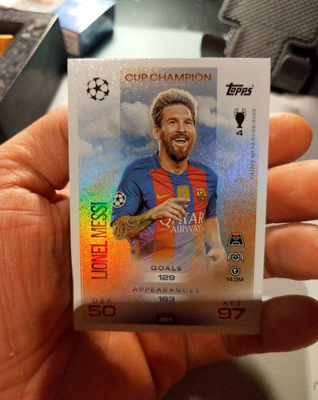 2015 Topps UEFA Champions League #361 Lionel Messi — front