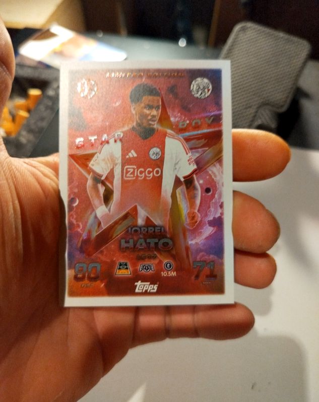 Topps Match Attax Champions League 2025/26 Limited Edition LE 17 Jorrel Hato — front