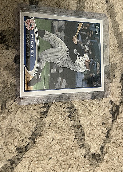 2012 Topps #7 Mickey Mantle — front