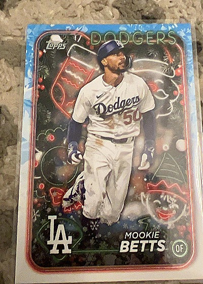 2024 Topps Holiday #H135 Mookie Betts — front