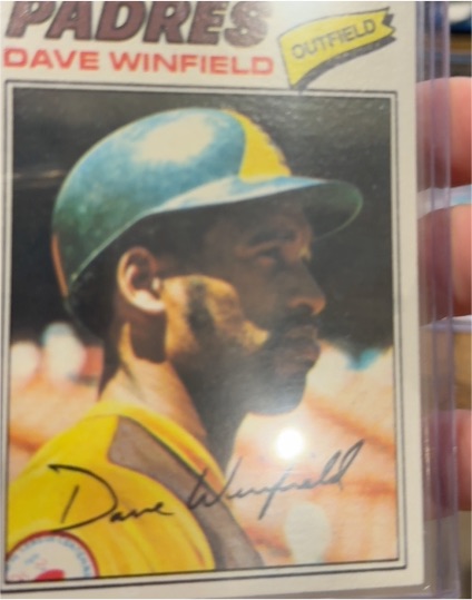 1977 Topps #390 Dave Winfield — front