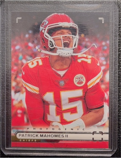 2022 Panini Chronicles #PH-18 Patrick Mahomes II Photogenic — front
