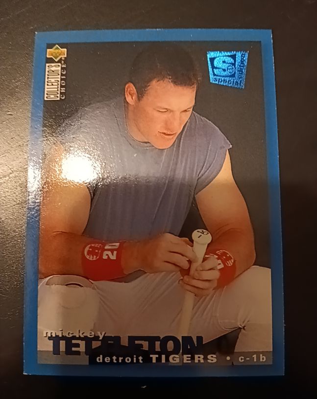 1995 Upper Deck Collector's Choice SE #221 Mickey Tettleton — front