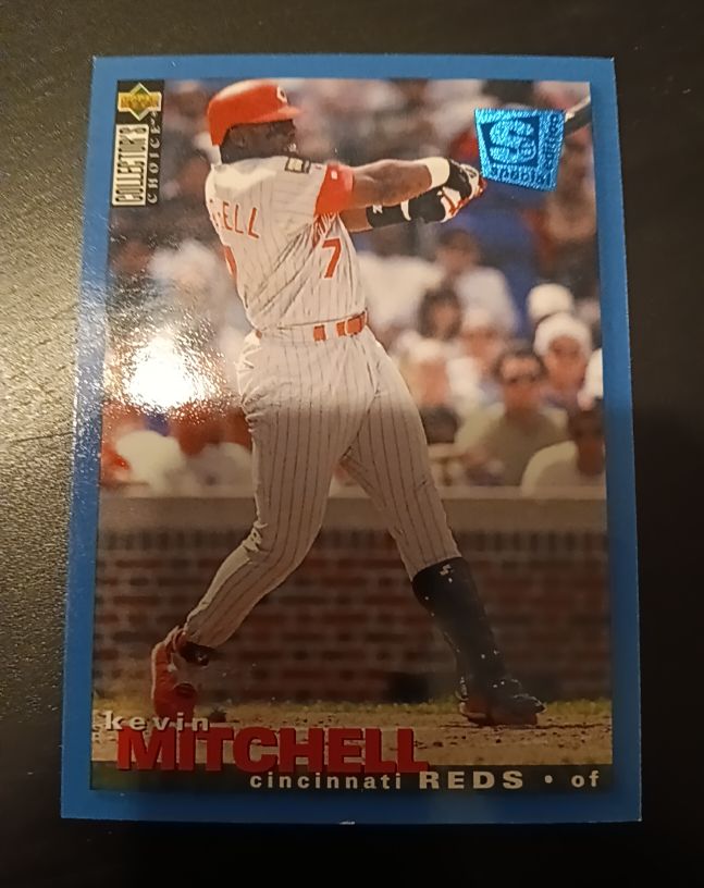 1995 Upper Deck Collector's Choice SE #203 Kevin Mitchell — front