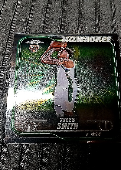 2024-25 Topps Chrome #196 Tyler Smith — front