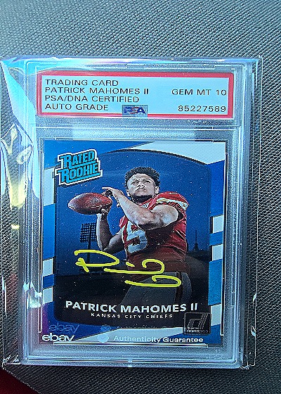 2017 Panini Donruss #327 Patrick Mahomes II Rated Rookie — front