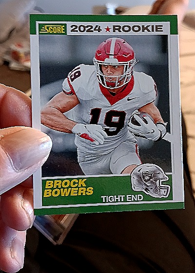 2024 Panini Score 35th Anniversary Rookie #10 Brock Bowers — front
