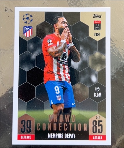 2023-24 Topps Match Attax Extra #242 Memphis Depay Crowd Connection — front