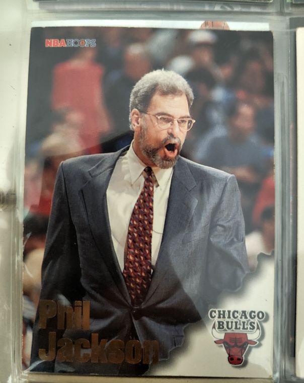 1996-97 Hoops #252 Phil Jackson — front