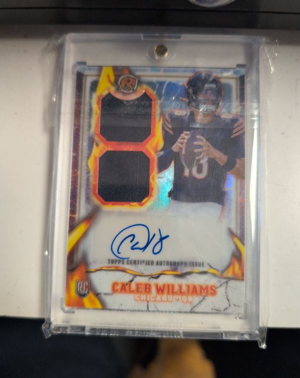 2024 Topps Resurgence Ignite Rookie Patch Autograph Caleb Williams — front
