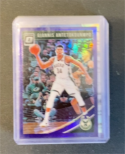 2018-19 Panini Donruss Optic #85 Giannis Antetokounmpo — front