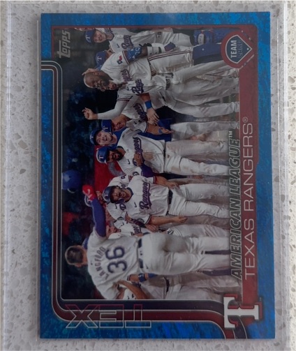 2025 Topps #593 Texas Rangers — front
