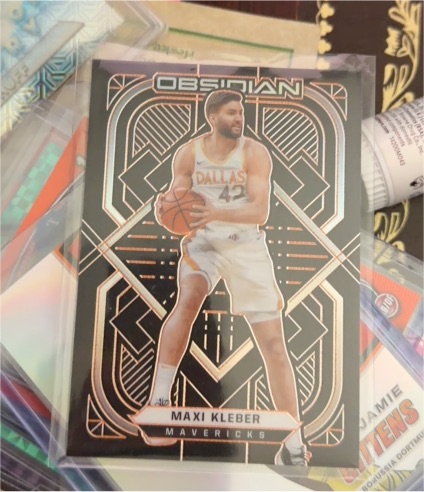 2020 Panini Obsidian #42 Maxi Kleber — front