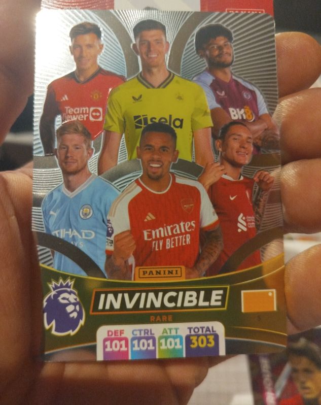 2024 Panini Adrenalyn XL Premier League #5 Invincible — front