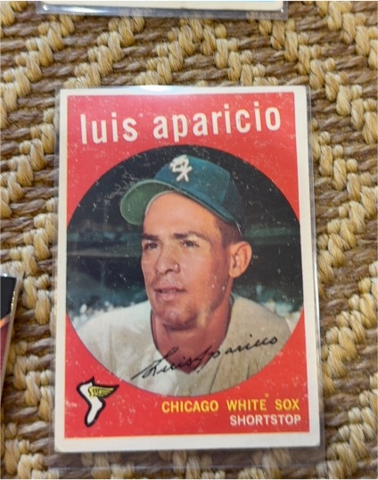 1959 Topps #310 Luis Aparicio — front