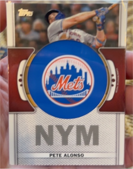 2023 Topps Series 1 Team Logo Commemorative Patch #TLP-PA Pete Alonso — front