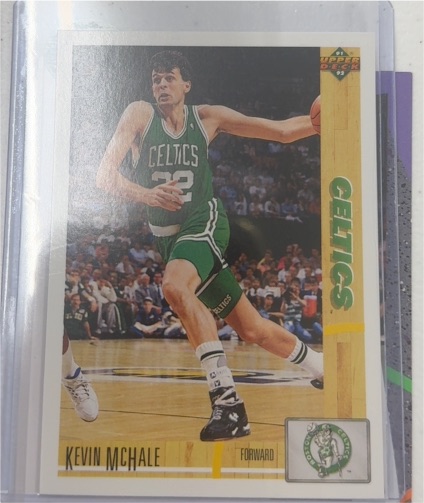 1991-92 Upper Deck #225 Kevin McHale — front