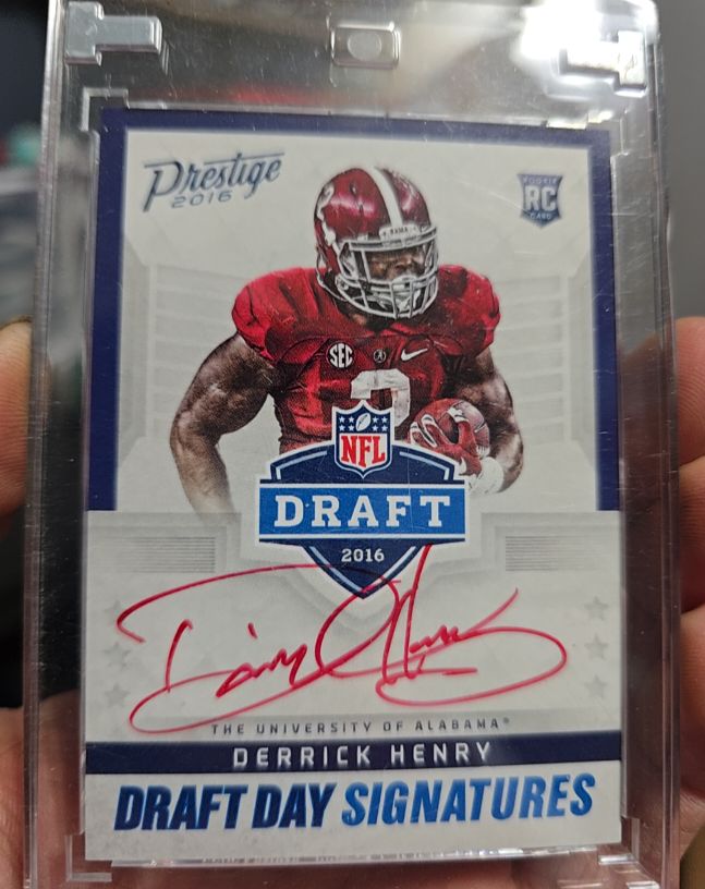 2016 Panini Prestige Draft Day Signatures #DR Derrick Henry — front