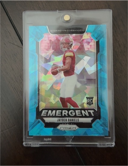 2024 Panini Prizm #2 Jayden Daniels Emergent — front