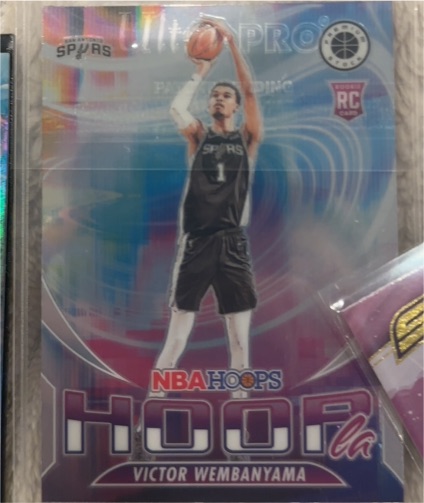 2023-24 Panini NBA Hoops Premium Stock #5 Victor Wembanyama Hoopla — front