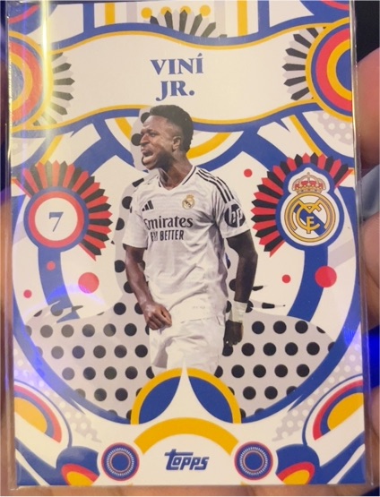 2025 Topps Real Madrid Flamenco Flare #7 Vinícius Jr. — front
