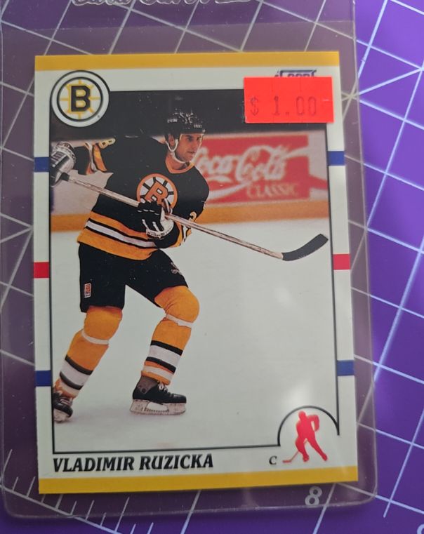 1990-91 Score #118 Vladimir Ruzicka — front
