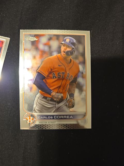 2022 Topps Chrome #213 Carlos Correa — front