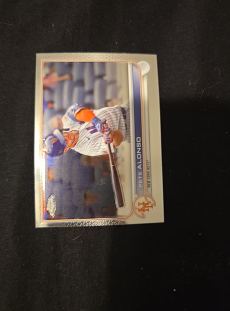 2022 Topps Chrome #209 Pete Alonso — front
