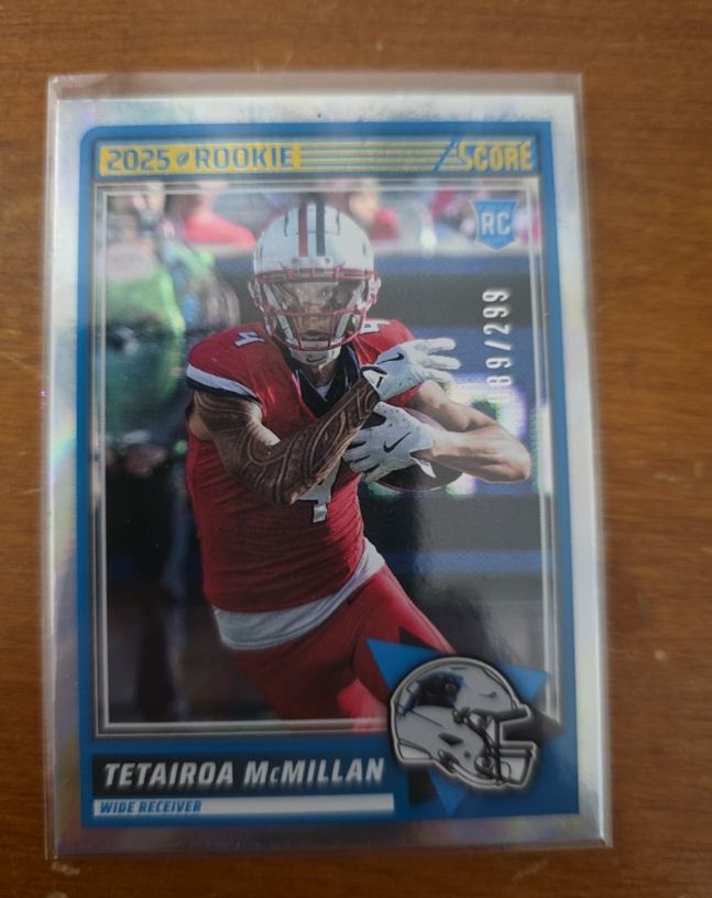 2025 Panini Score #17 Tetairoa McMillan Rookie — front