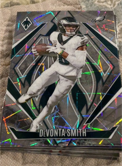 2024 Panini Phoenix #48 DeVonta Smith — front