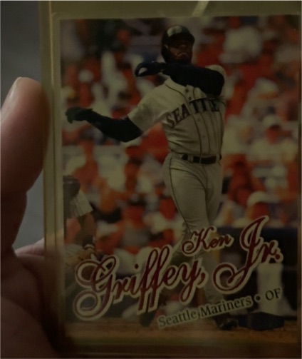 1998 Fleer Ultra #1 Ken Griffey Jr. — front