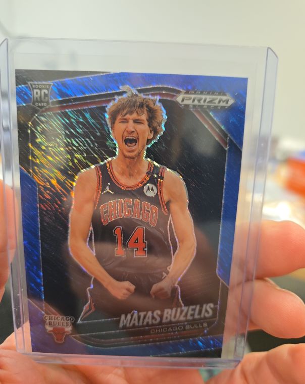 2024-25 Panini Prizm Black #41 Matas Buzelis — front