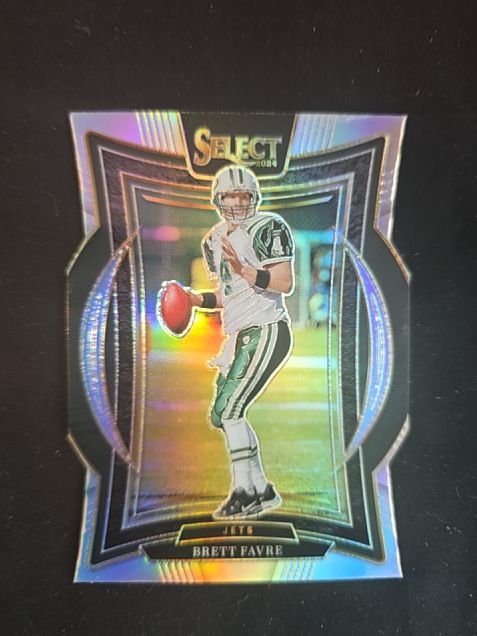 2024 Panini Select Concourse #12 Brett Favre — front