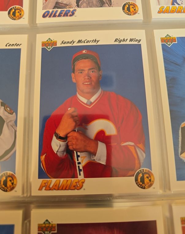 1991-92 Upper Deck #77 Sandy McCarthy — front