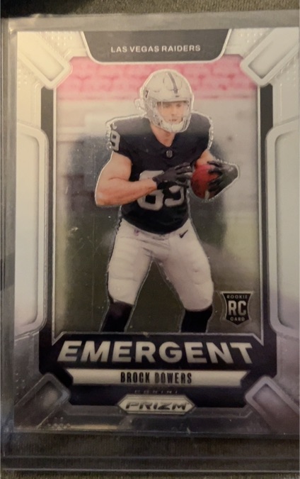 2024 Panini Prizm Emergent #8 Brock Bowers — front