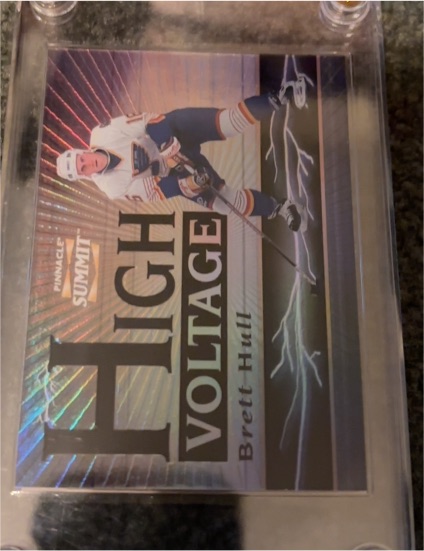 1996 Pinnacle Summit High Voltage Brett Hull — front